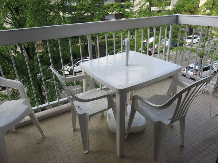 Gîte pour 3 personnes, avec piscine et balcon à Annecy