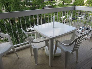 Gîte pour 3 personnes, avec piscine et balcon à Annecy