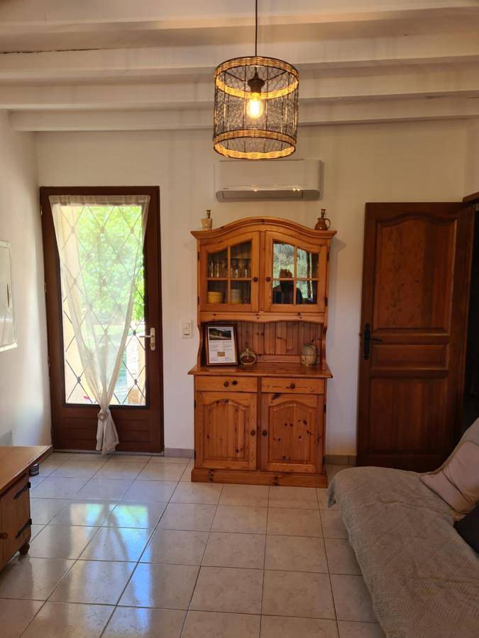 Gîte pour 4 personnes, avec terrasse et vue à Ansouis - 2