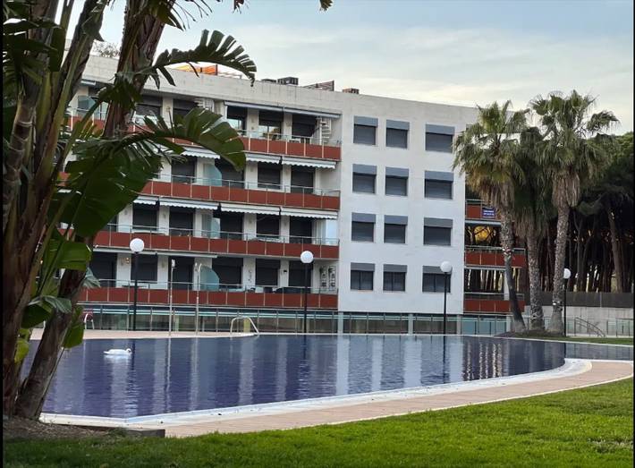 Ferienwohnung für 5 Personen, mit Sauna und Whirlpool sowie Kinderpool, kinderfreundlich in Cambrils - 2