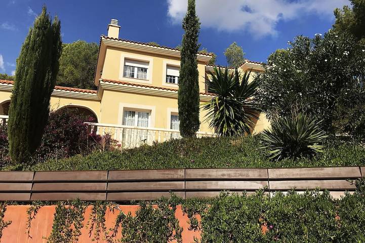 Villa pour 9 personnes, avec jardin à Olivella
