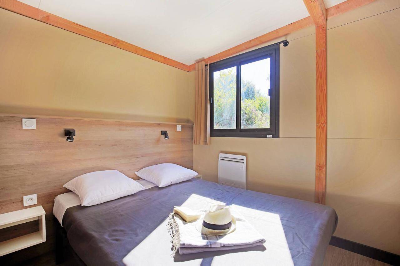 Tent Sweet + in Beaulieu-sur-Dordogne, Région de Brive-la-Gaillarde