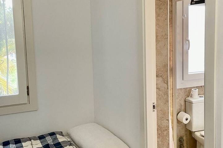 Chalet für 4 Personen, mit Pool und Garten in Oliva - 3