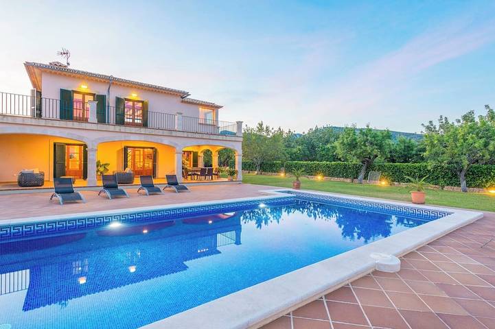 Ferienhaus für 8 Personen, mit Pool in Binissalem