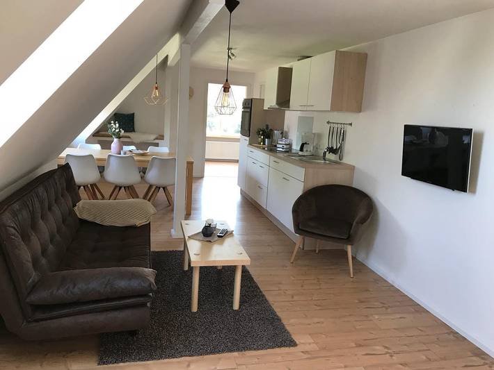Ferienwohnung für 6 Personen, mit Garten und Ausblick in Heide