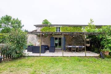 Gîte for 6 People in Mareuil en Périgord, Nouvelle-Aquitaine, Photo 1