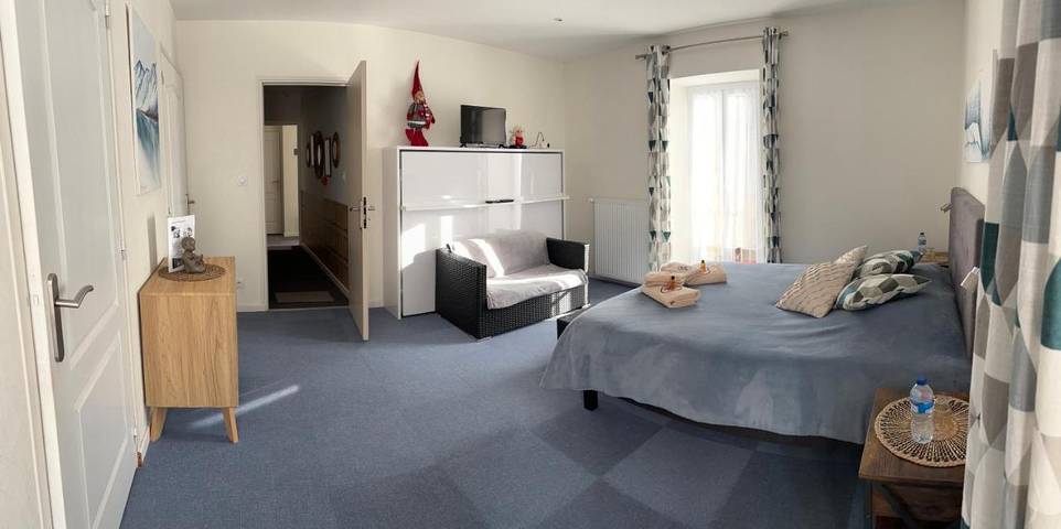 Location de vacances pour 6 personnes, avec terrasse à Orcival (Puy-de-Dôme) - 3