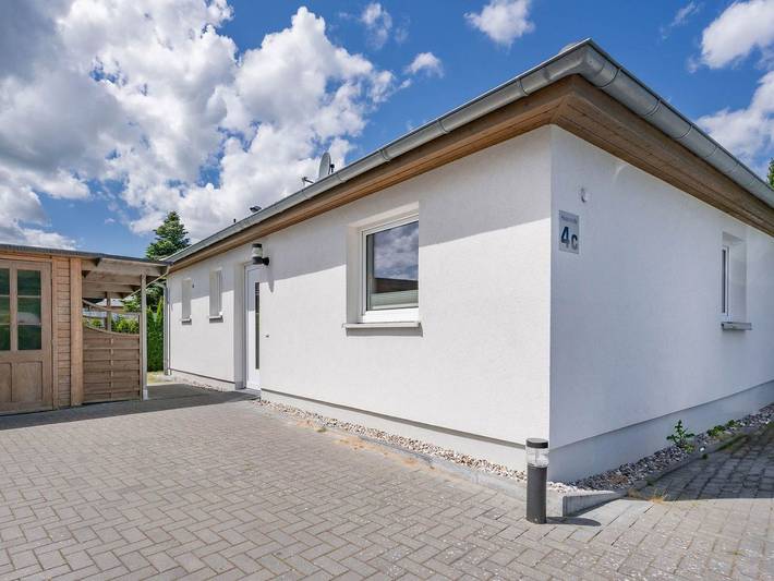 Ferienhaus für 4 Personen, mit Terrasse und Garten in Korswandt