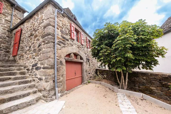 Gîte pour 8 personnes, avec piscine et jardin dans Les Salces - 2
