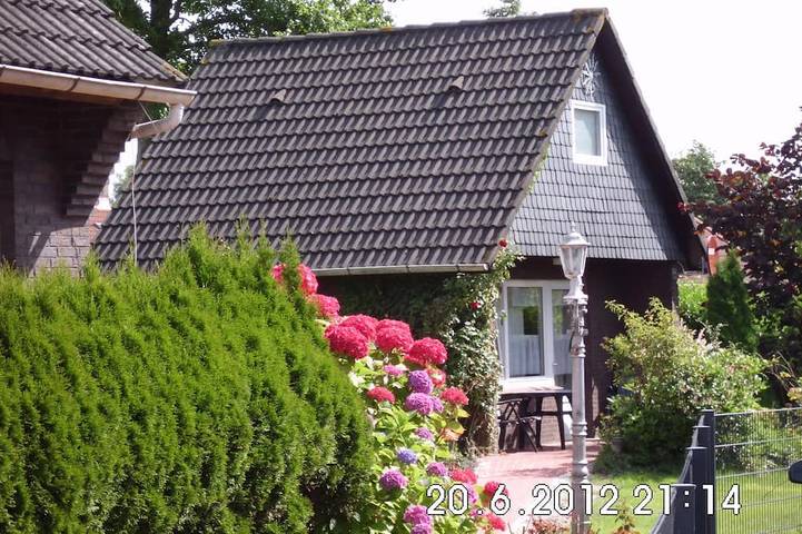 Ferienhaus für 2 Personen, mit Terrasse und Garten - 1
