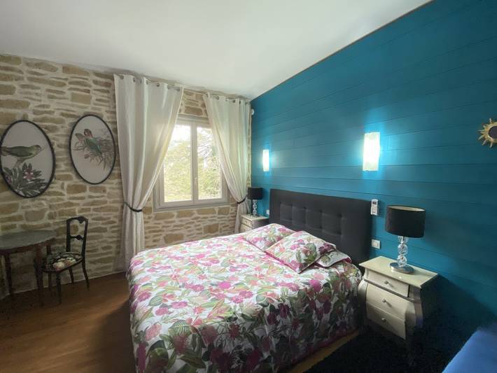 Location de vacances pour 2 personnes, avec jacuzzi ainsi que jardin et piscine, animaux acceptés à Sarlat-la-Canéda - 3