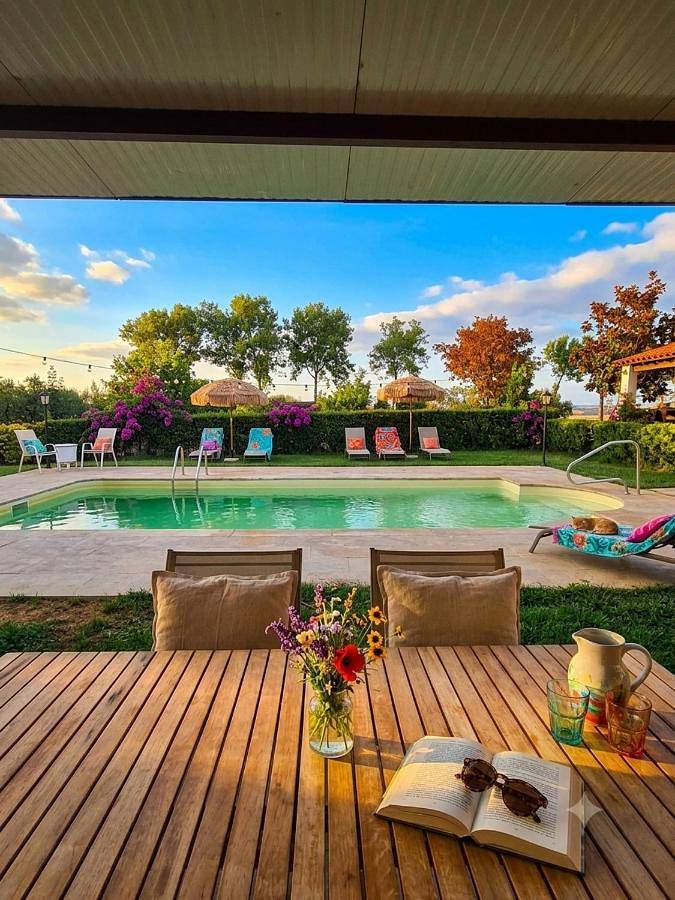 Casa rural con piscina para 9 personas, con Terraza y Jardín además de Piscina y Vistas en Comarca de Trujillo