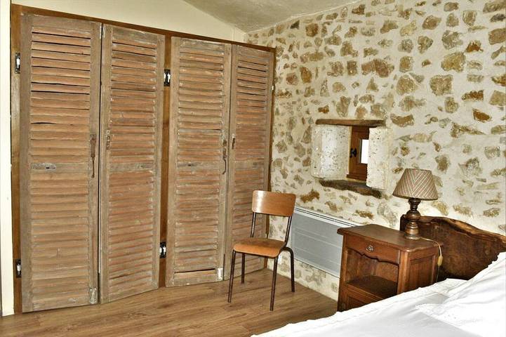 Location de vacances pour 9 personnes, avec jardin à Montbron - 4