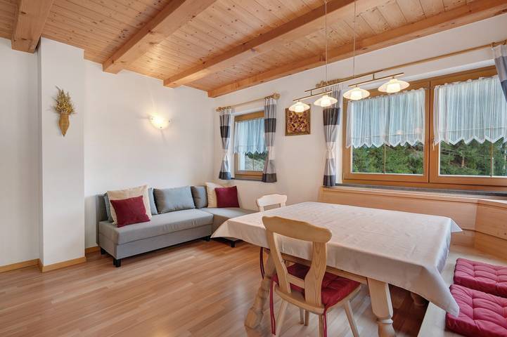 Entire apartment, Apartment 'Sprenghof' with Mountain View, Balcony and Wi-Fi in Sarnvalley, Sarntal Alps