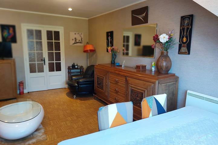 Gîte pour 6 personnes, avec jardin et terrasse à Bugeat - 3