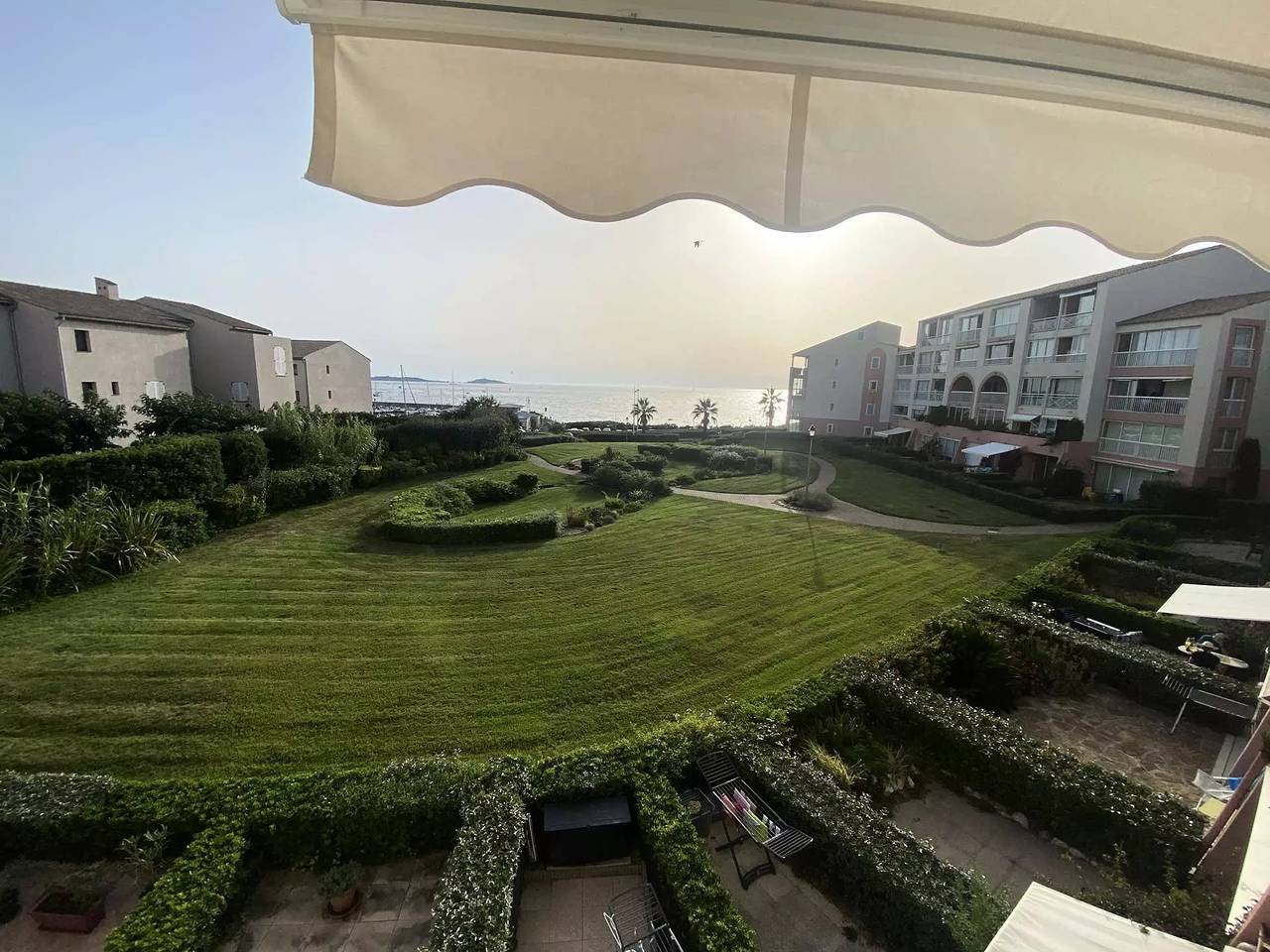 Ganze Wohnung, Große Wohnung 4 Betten Meerblick in La Coudoulière, Six-Fours les Plages