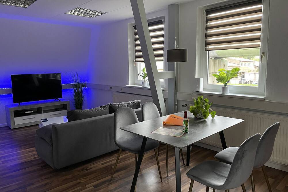 Ganze Wohnung, Ferienwohnung “Tuning-Bus\" in Erfurt, in der Nähe des Nordstrandes in Erfurt, Thüringer Kernland