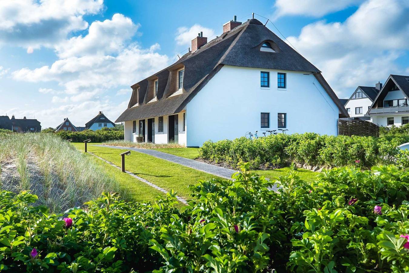 Exkl. Luxus-Hausteil unter Reet mit 4 Zimmern auf ca. 150 m², für bis zu 6 Pers. in Wenningstedt, Sylt