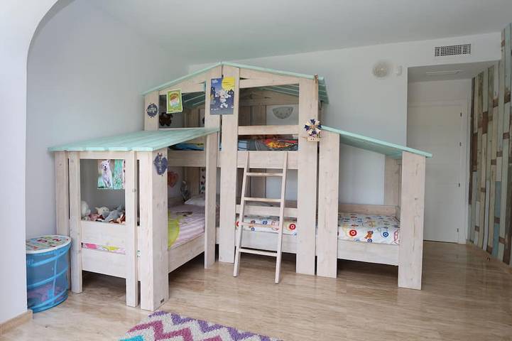 Beautiful Family Home walking distance to the beach in Las Chapas, Marbella