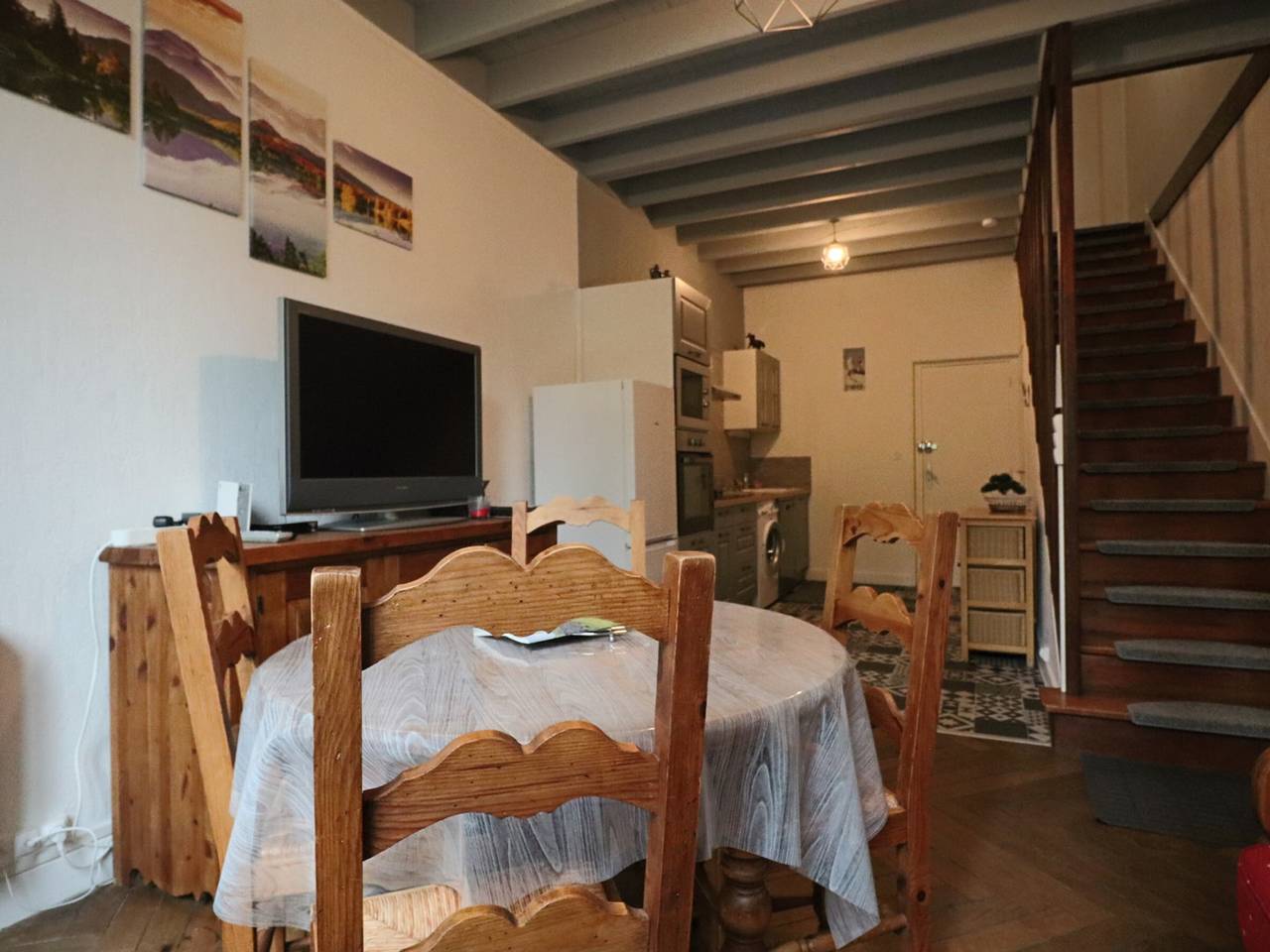 Entire apartment, Historic duplex for 4 in La Bourboule in La Bourboule, Volcans d'Auvergne Regional Nature Park