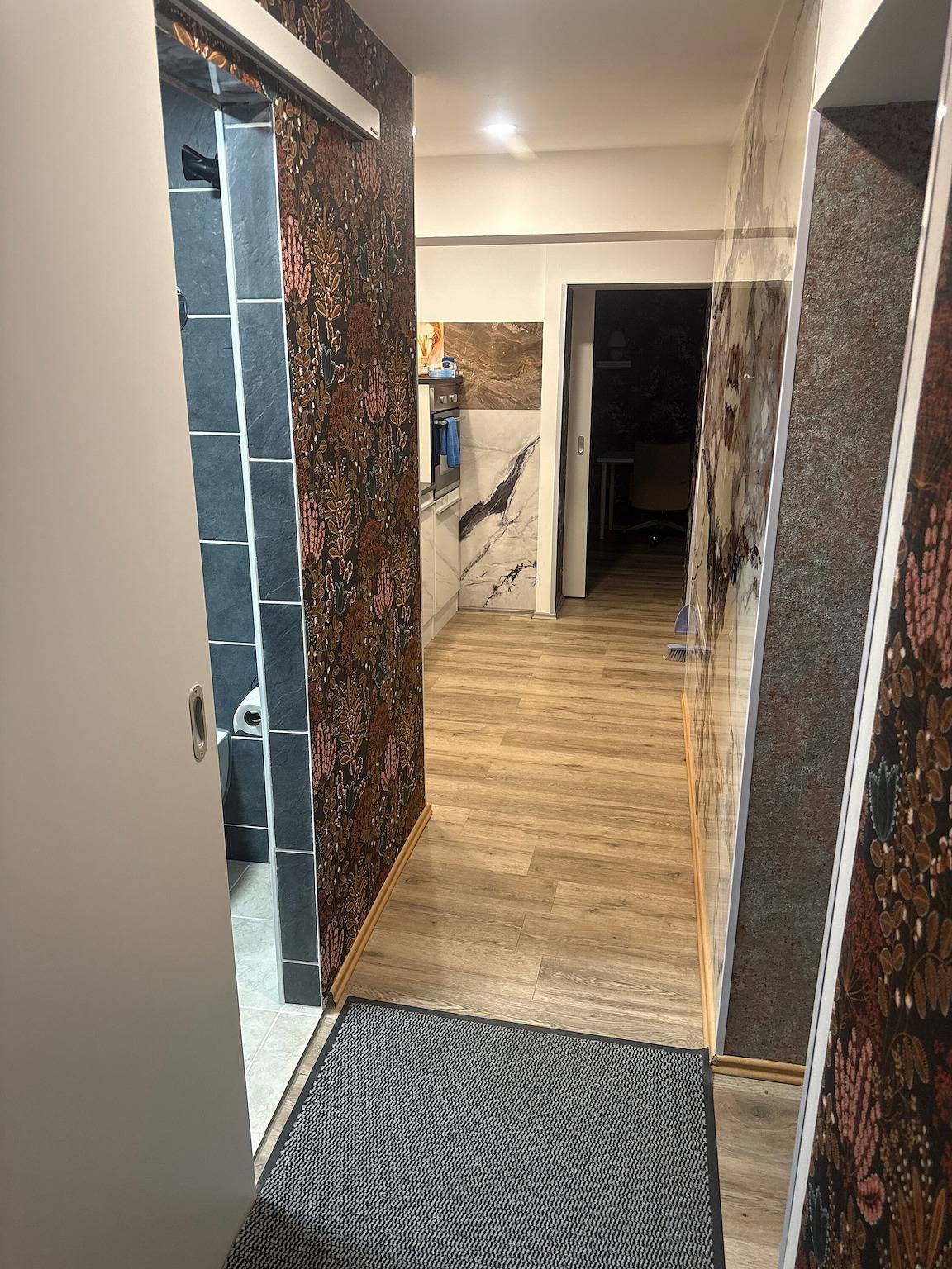 Ganze Wohnung, Apartment „Vierjahreszeiten Frühling“ mit privater Terrasse und Wlan in Bad Langensalza, Unstrut-Hainich-Kreis