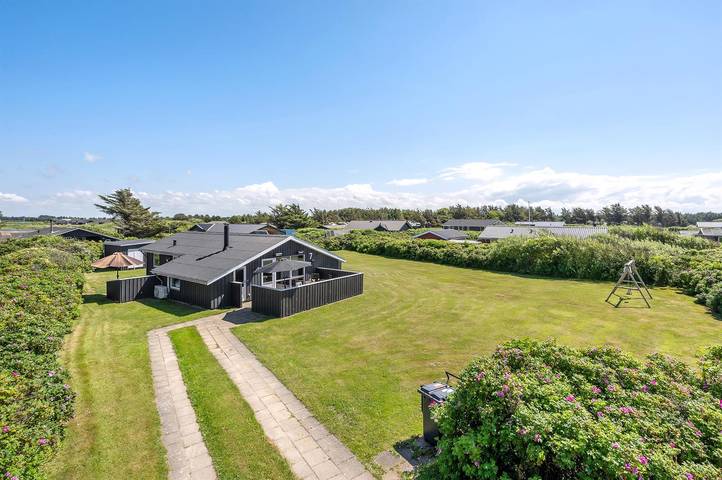Ferienhaus für 8 Personen, mit Sauna und Whirlpool sowie Terrasse in Nr. Lyngby