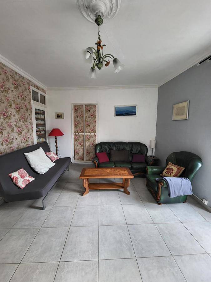 Gîte pour 8 personnes, avec vue et balcon à Saint-Ambroix - 3