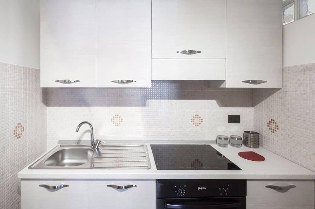 Entire apartment, Stella Marina - cozy 1 bedroom apartment with balcony centrally located in Capo d'Orlando in Capo d'Orlando, Messina Province