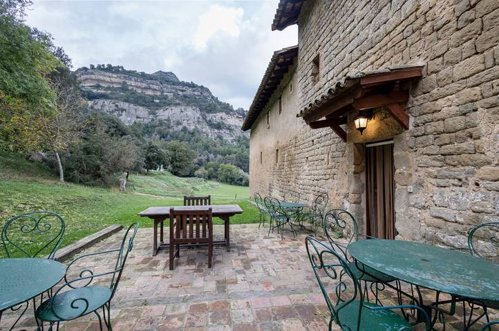 Casa rural para 10 personas, con balcón y jardín, Se admiten mascotas en Provincia de Barcelona - 2