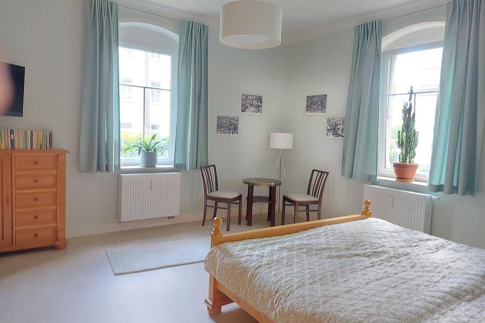 Ganze Wohnung, 150 qm in Dresdener Stadtvilla aus der Gründerzeit. in Laubegast, Dresden