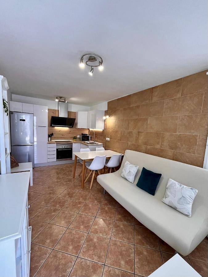Apartamento para 4 personas, con jardín y vistas en Los Lagos