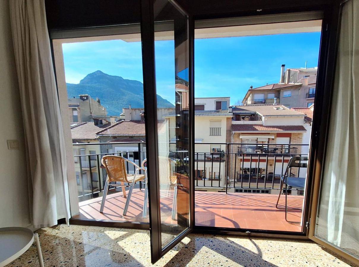 Apartamento entero, Superior Apartment in Bagá, Pirineo Catalan