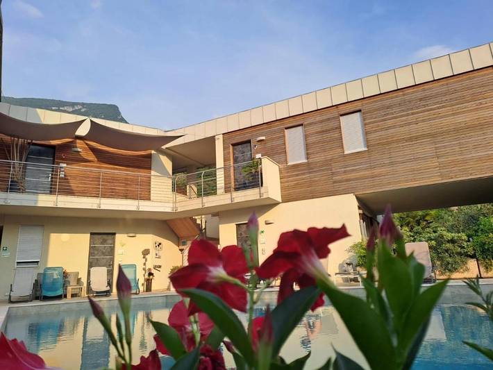 Ferienhaus für 6 Personen, mit Seeblick und Ausblick sowie Pool und Garten, mit Haustier in Malcesine