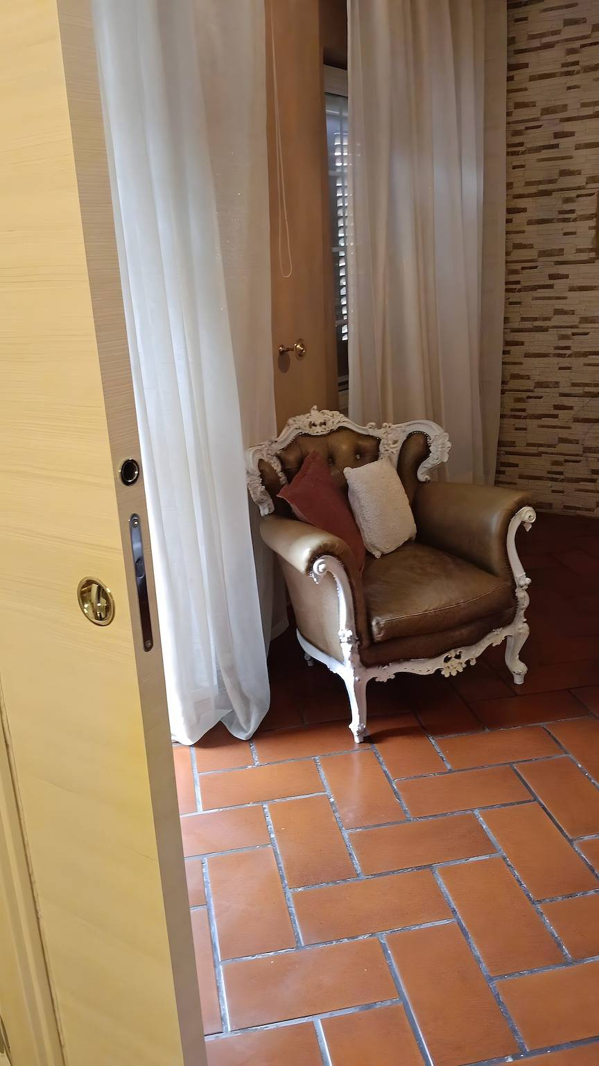 Dreibettzimmer mit Wlan und Klimaanlage in Andria, Nationalpark Alta Murgia