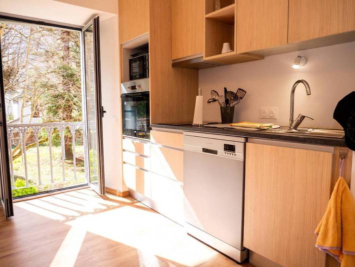 Gîte pour 4 personnes, avec jardin à Ussat - 2