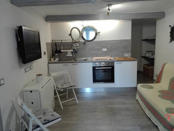 Appartamento intero, Appartamento 'bilocale con il mare dentro' con vista mare, adatto agli animali domestici in Bagni San Giorgio, Bonassola
