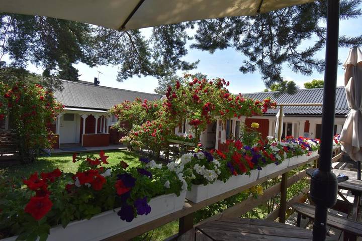 Ferienwohnung für 2 Personen, mit Ausblick und Terrasse sowie Garten - 1