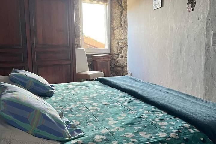 Location de vacances pour 10 personnes, avec jardin à Chirols - 4