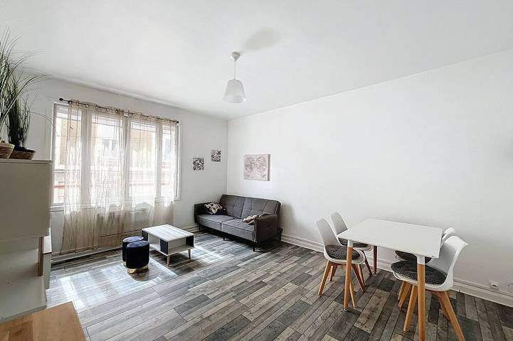 Apartamento entero, Modern, fully equipped F1 apartment in downtown Montluçon in Montluçon, Región de Montluçon
