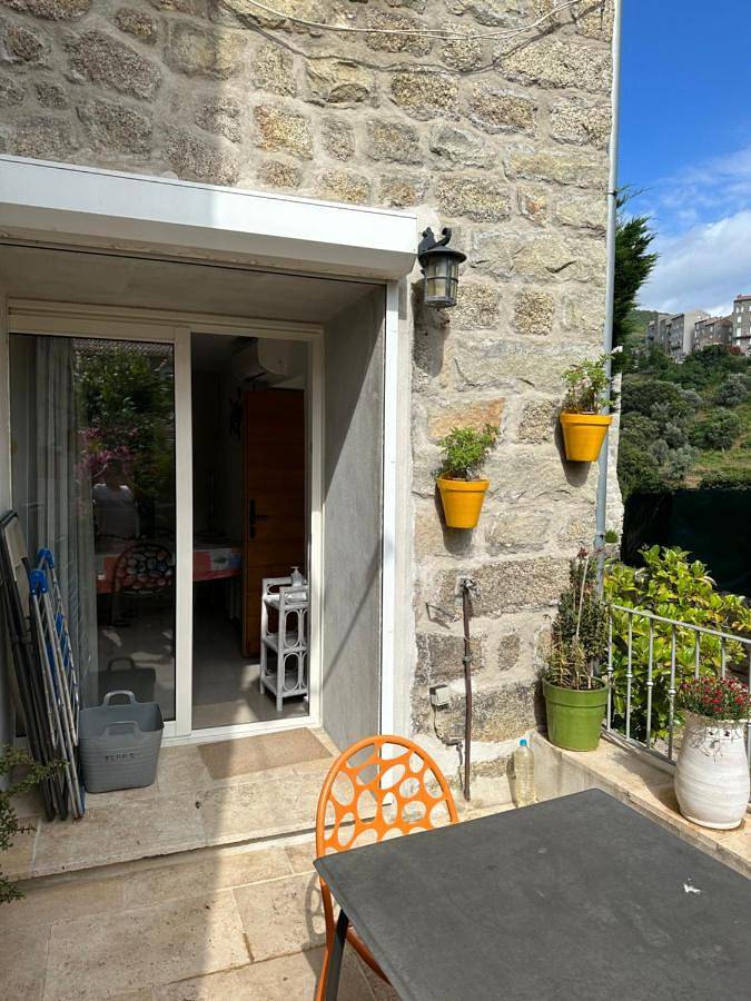 Gîte pour 2 personnes, avec vue et balcon à Sainte-Lucie-de-Tallano - 2