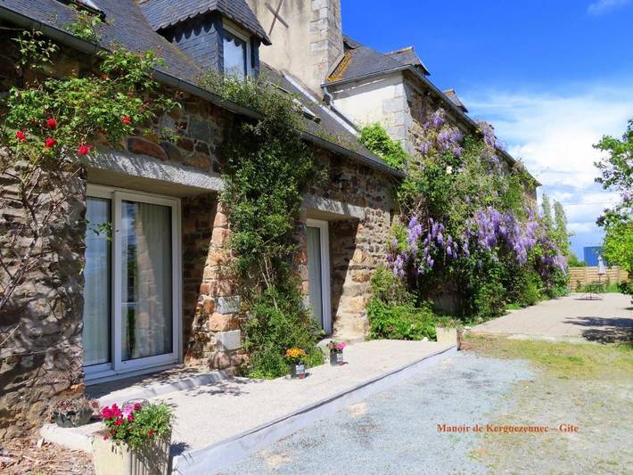 Location de vacances pour 6 personnes, avec jardin et vue à Saint-Clet - 3