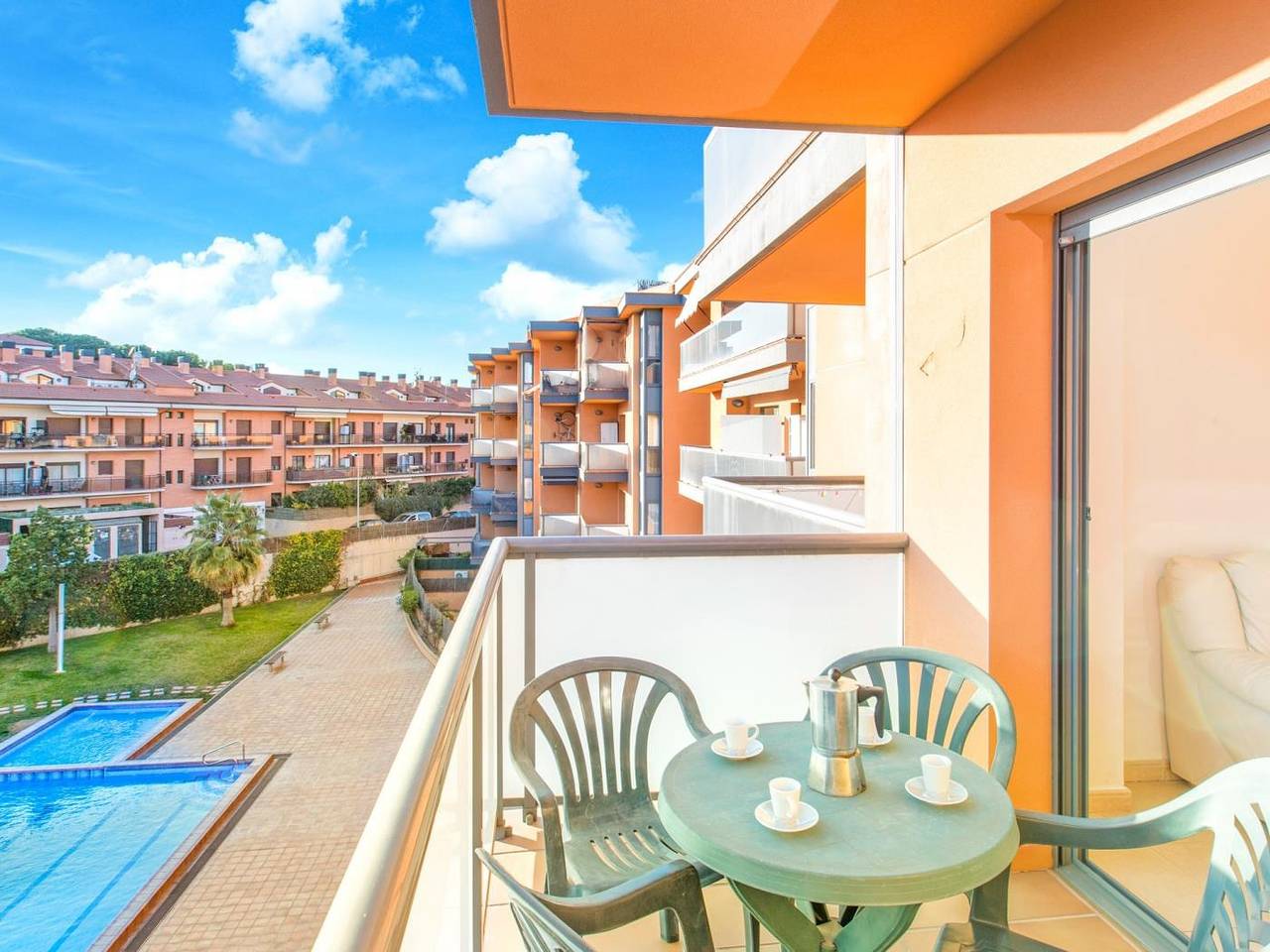 Apartamento vacacional entero, Apartamento situado en Lloret de Mar (Fenals), a unos 300m de la playa in Central Lloret de Mar, Lloret de Mar