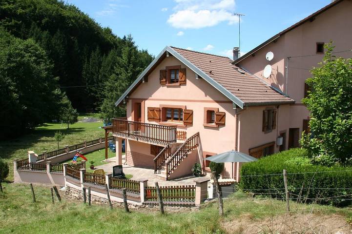 Gîte pour 5 personnes, avec terrasse dans Vienville