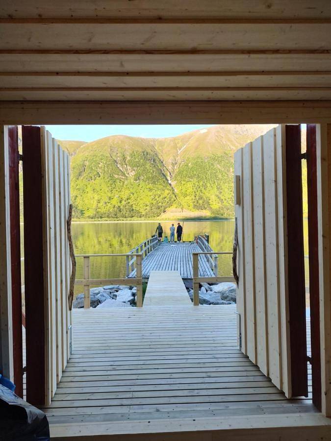 Ferienhaus für 6 Personen, mit Ausblick und Balkon sowie Garten und Sauna in Skjervøy