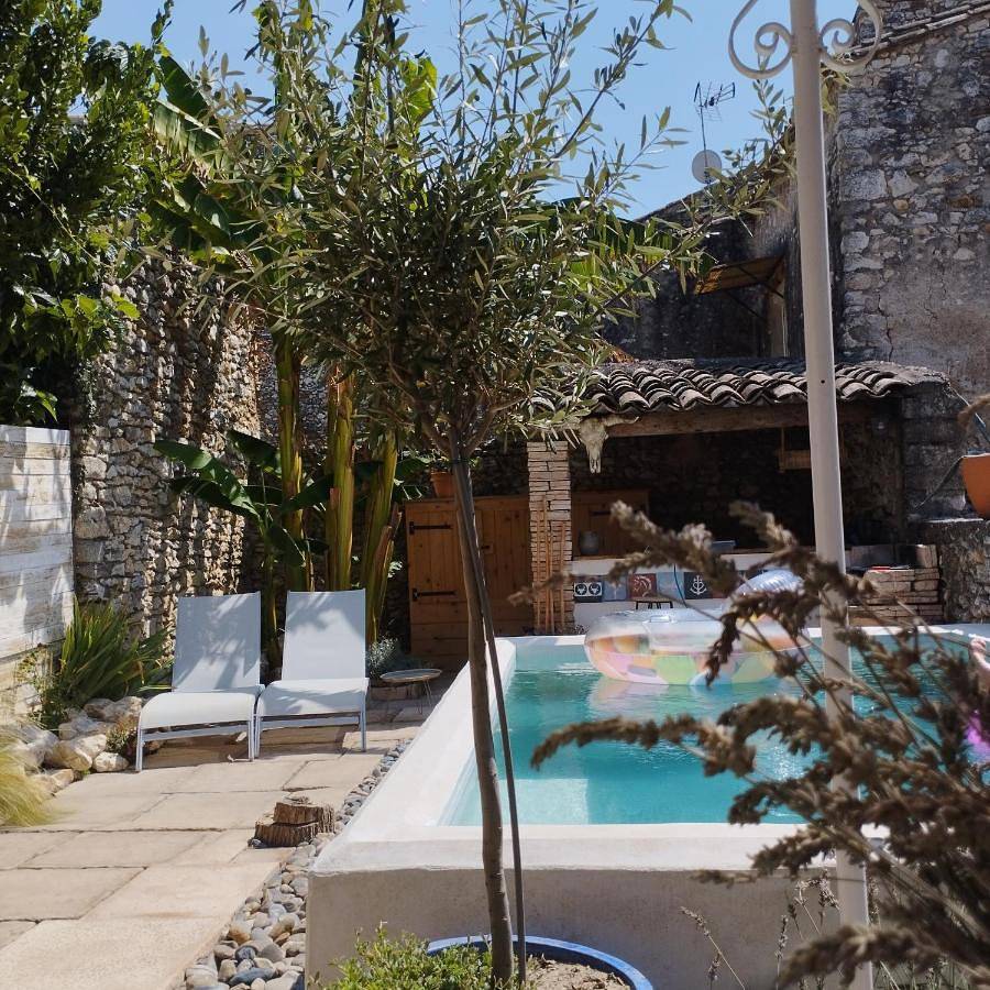 Double Room in Dions, Région de Nîmes