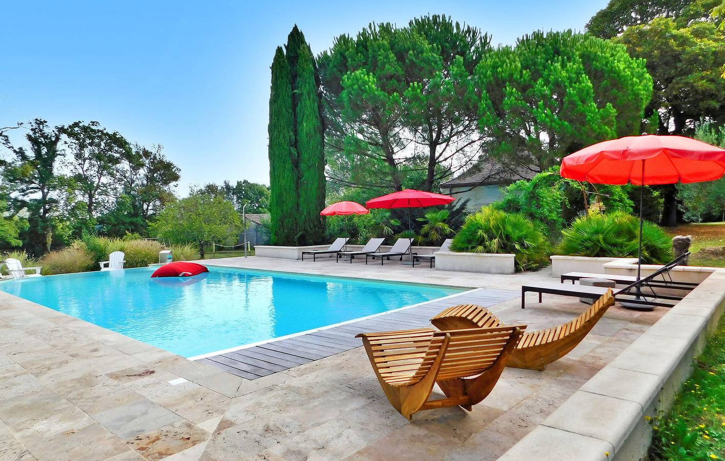 Appartement VR confortable avec piscine et parking à 300m de Vélines in Vélines, Périgord Pourpre