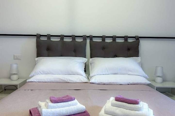 Appartement entier, Puzzle Rooms - Purple Room in Campobasso, Molise Centrale