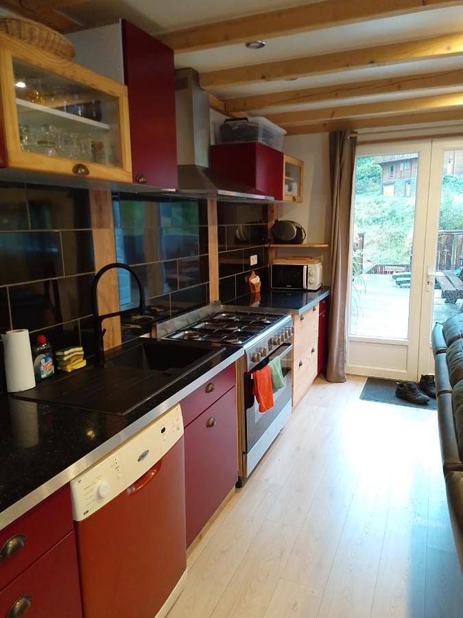 Gîte pour 11 personnes, avec terrasse et vue à Saint-Jacques-des-Blats - 3