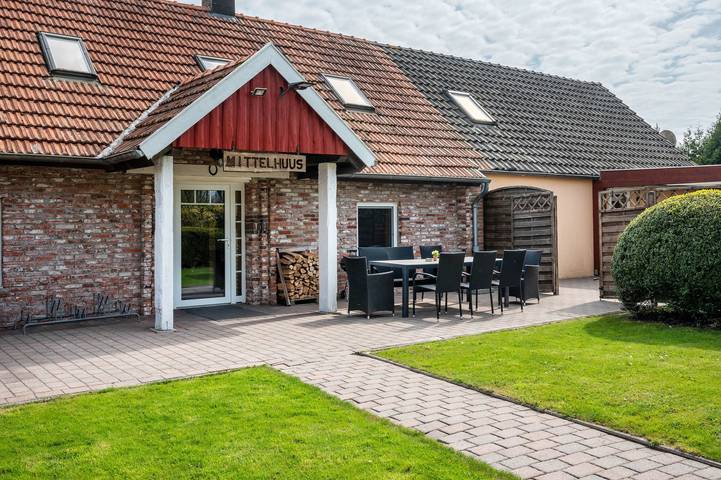 Ferienhaus für 8 Personen, mit Garten in Wangerland
