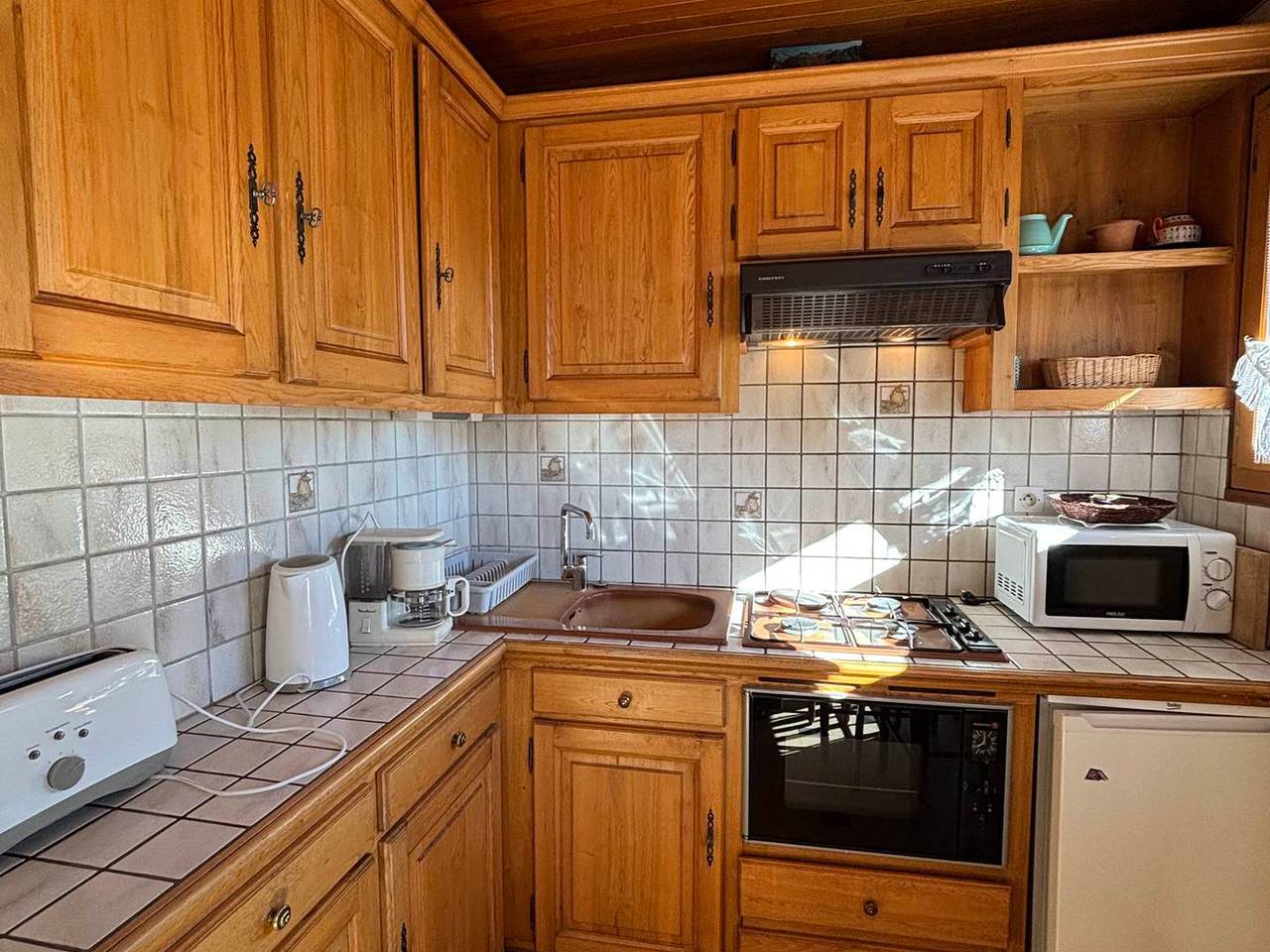 Studio entier, Studio cosy à Autrans, balcon sud, animaux acceptés, parking, pour 3 personnes. in Autrans-Méaudre-en-Vercors, Parc naturel régional du Vercors